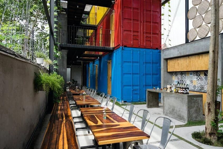 ccasa-shipping-container-hostel